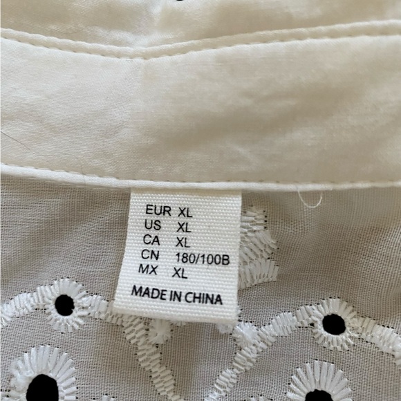 White Eyelet Lace Women's Top - Picture 5 of 5